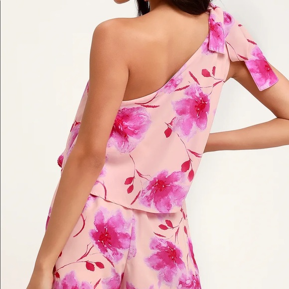 Lulu’s One-Shoulder Floral Romper - Picture 2 of 5